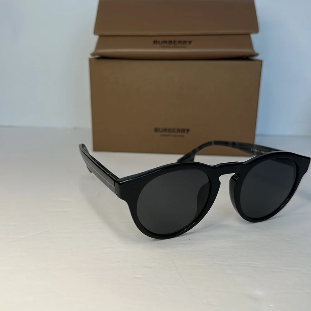 BURBERRY Reid Men's Sunglasses BE4359F-399687